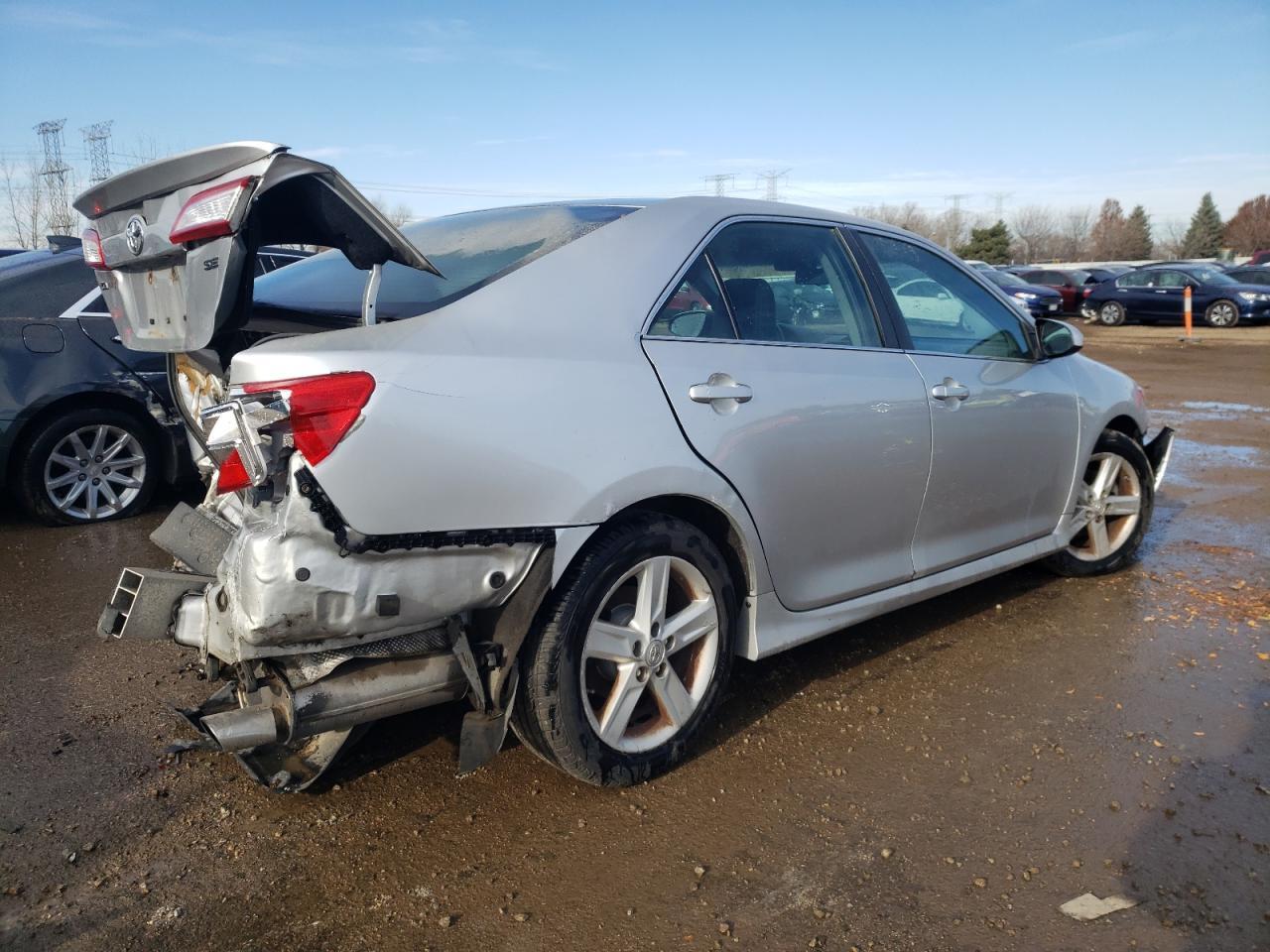 2013 TOYOTA CAMRY L - Image 3