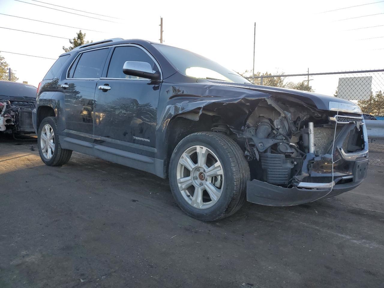 2016 GMC TERRAIN SL - Image 4