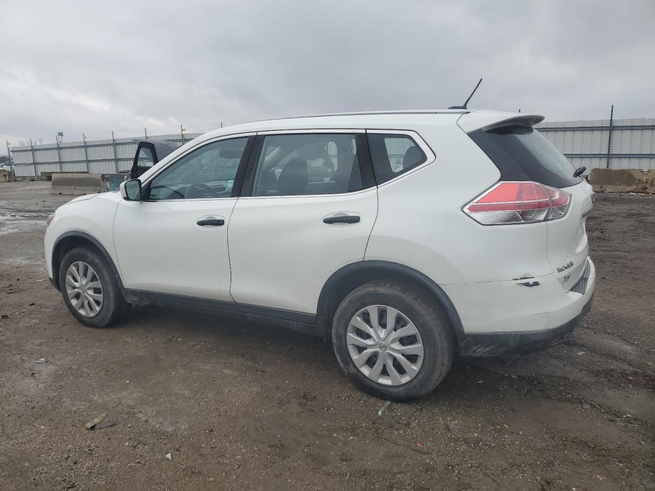 2016 NISSAN ROGUE S - Фото 2