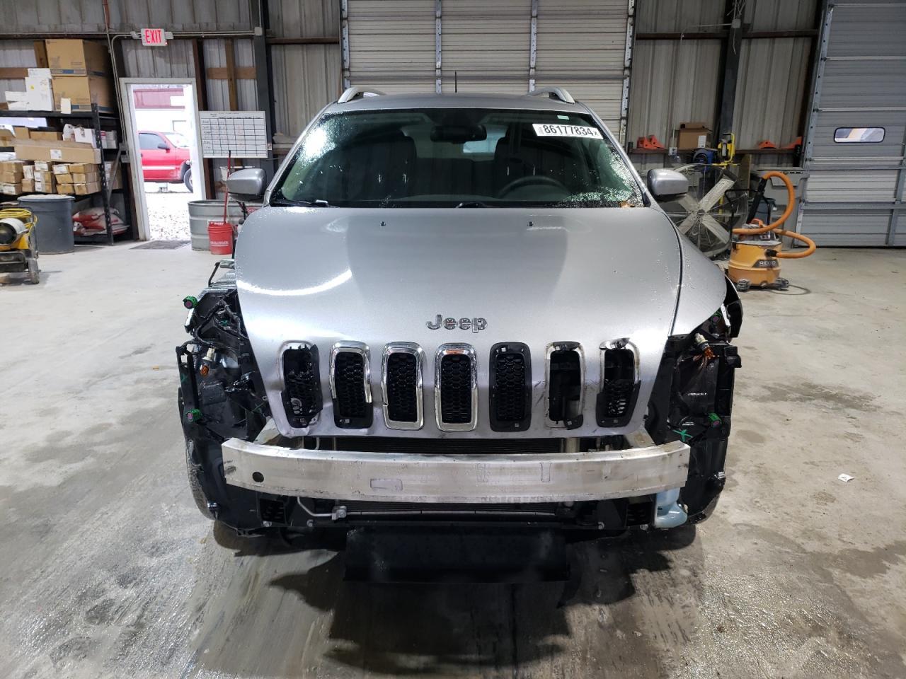 2017 JEEP CHEROKEE L - Image 5