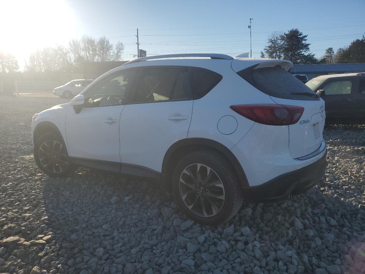 2016 MAZDA CX-5 GT - Image 2