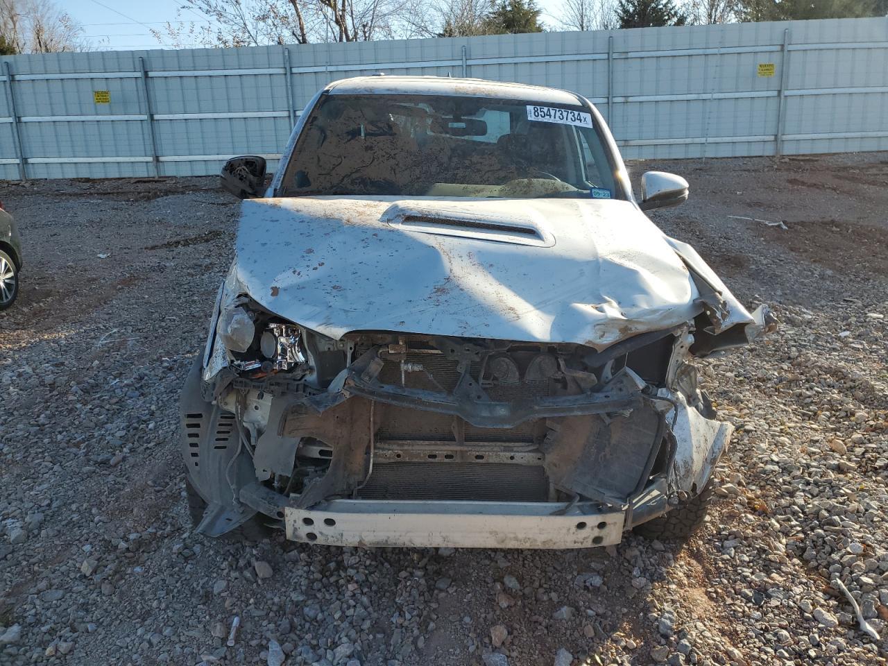 2018 TOYOTA 4RUNNER SR - Image 5