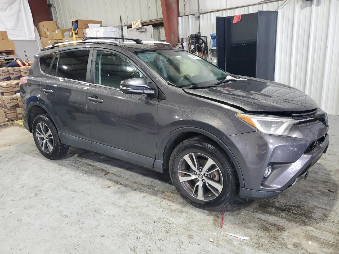 2016 TOYOTA RAV4 XLE - Фото 4