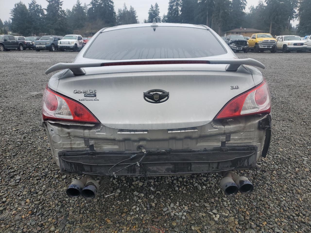 2011 HYUNDAI GENESIS CO - Image 6