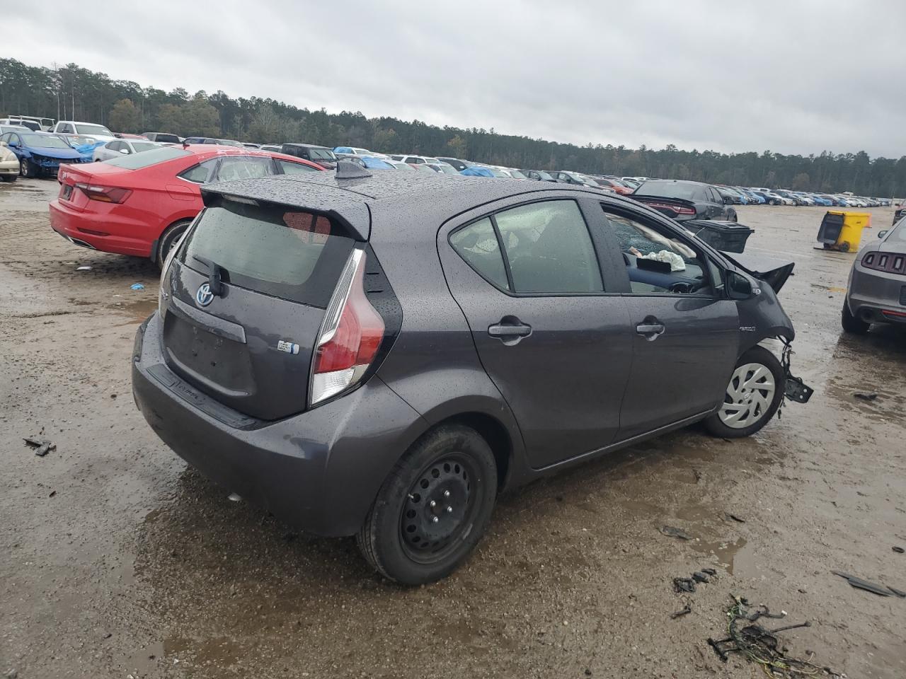 2016 TOYOTA PRIUS C - Фото 3