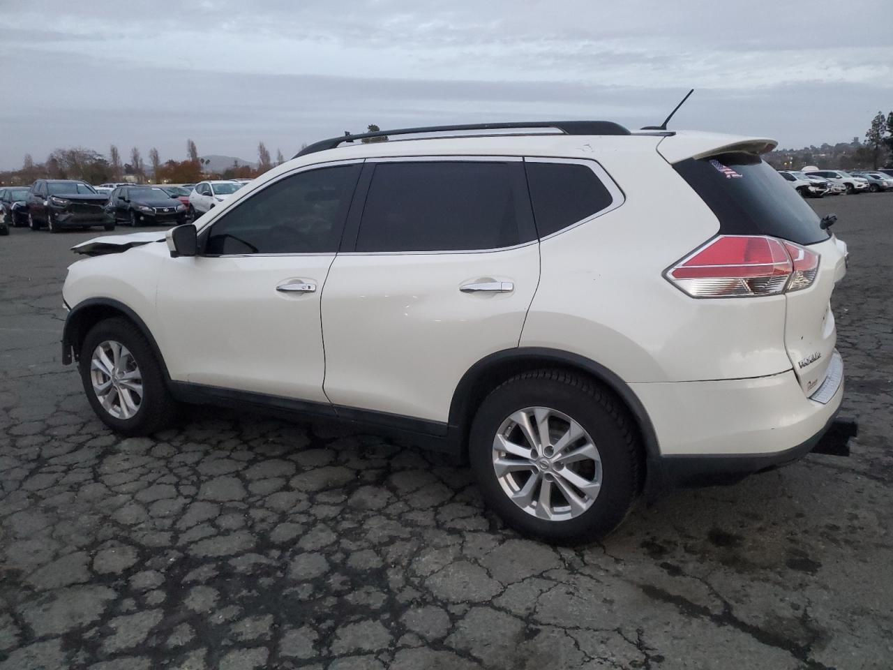 2015 NISSAN ROGUE S - Image 2