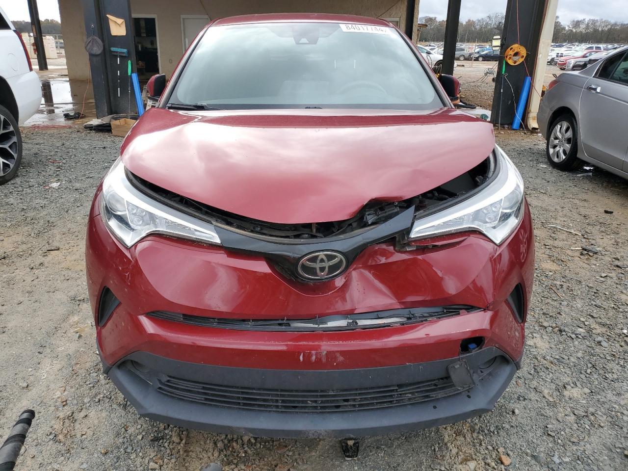 2019 TOYOTA C-HR XLE - Фото 5
