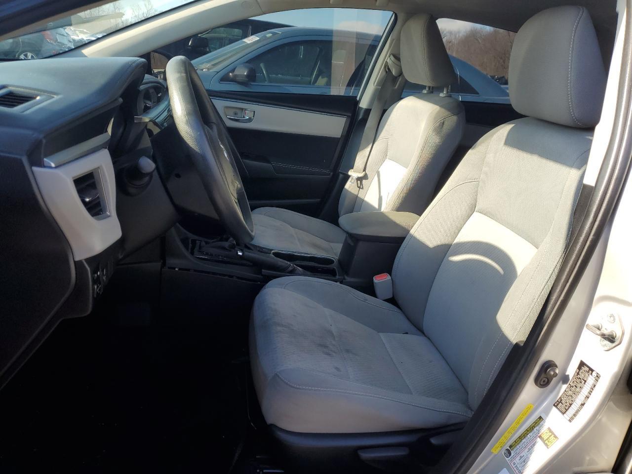 2015 TOYOTA COROLLA L - Image 7