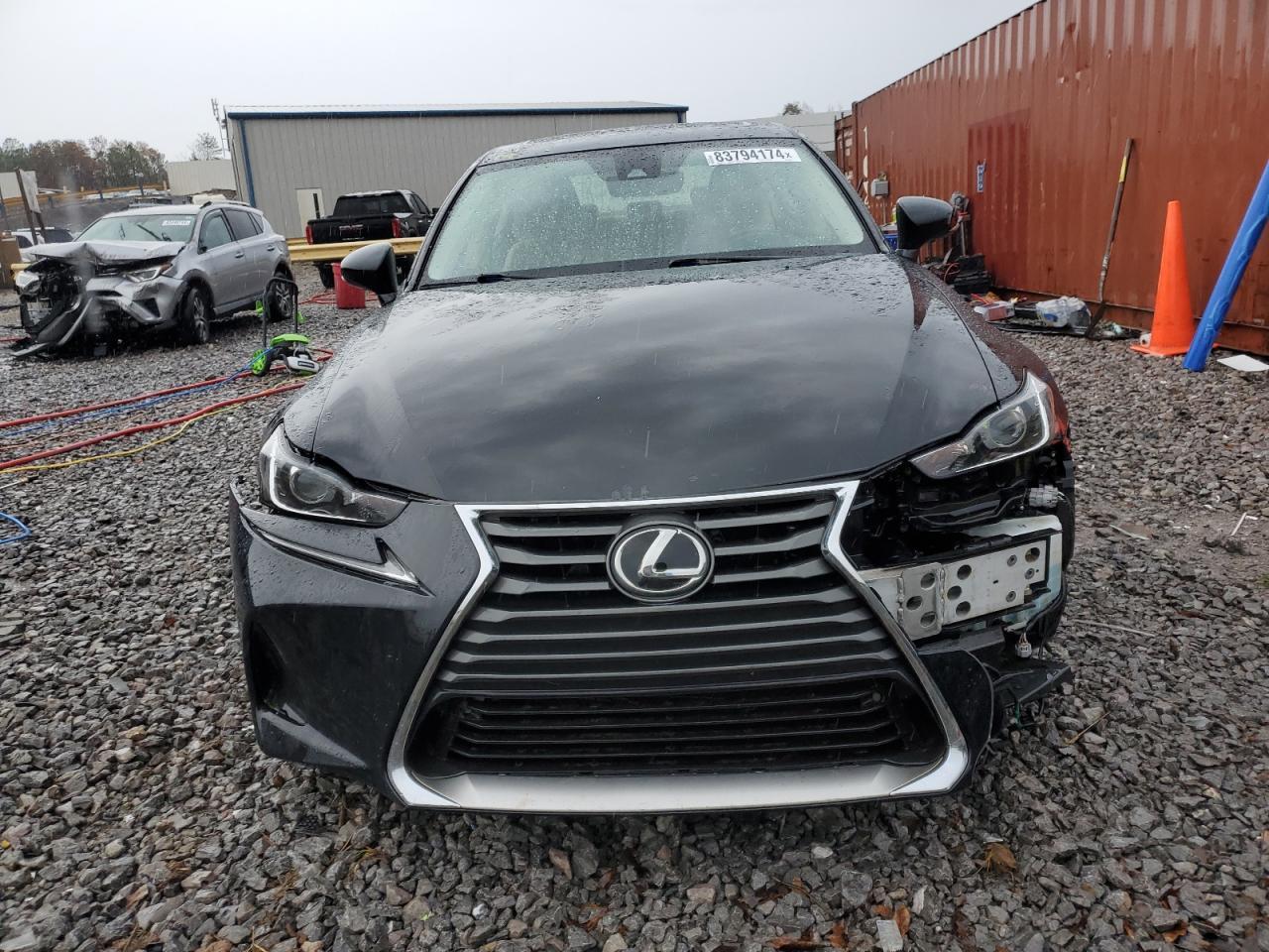 2017 LEXUS IS 200T - Фото 5