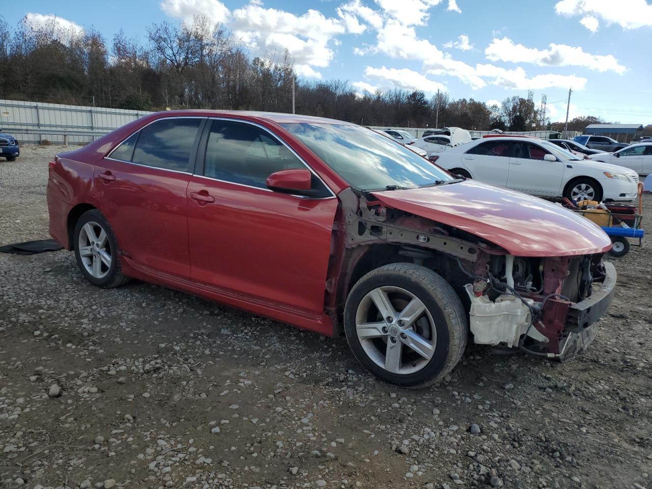 2014 TOYOTA CAMRY L - Image 4