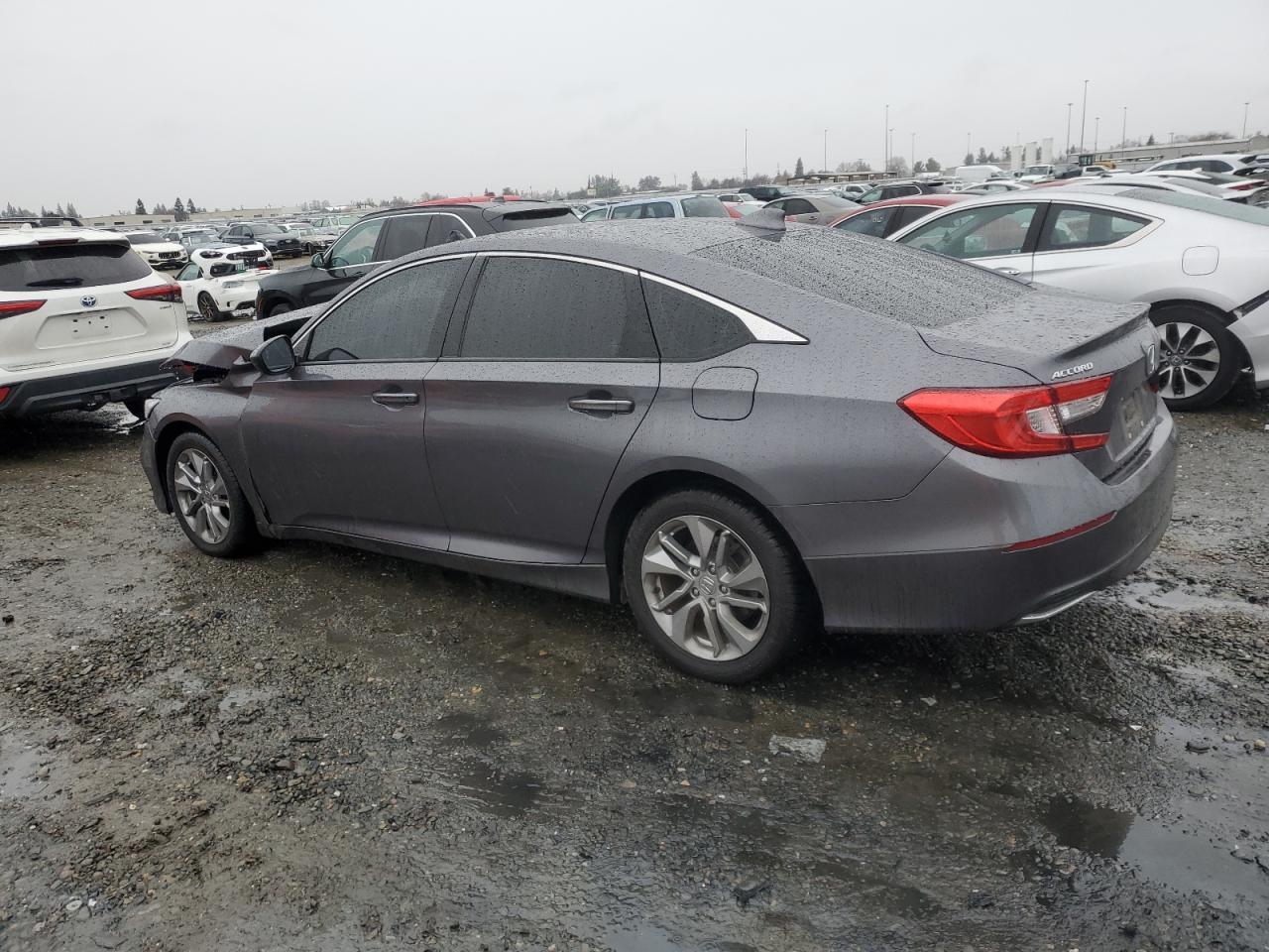 2018 HONDA ACCORD LX - Image 2