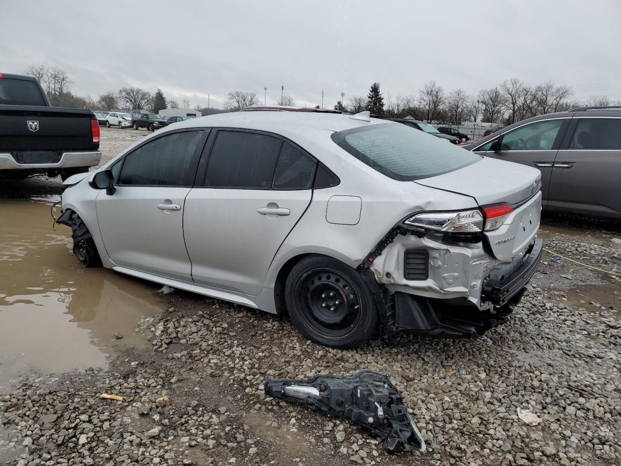 2020 TOYOTA COROLLA LE - Image 2