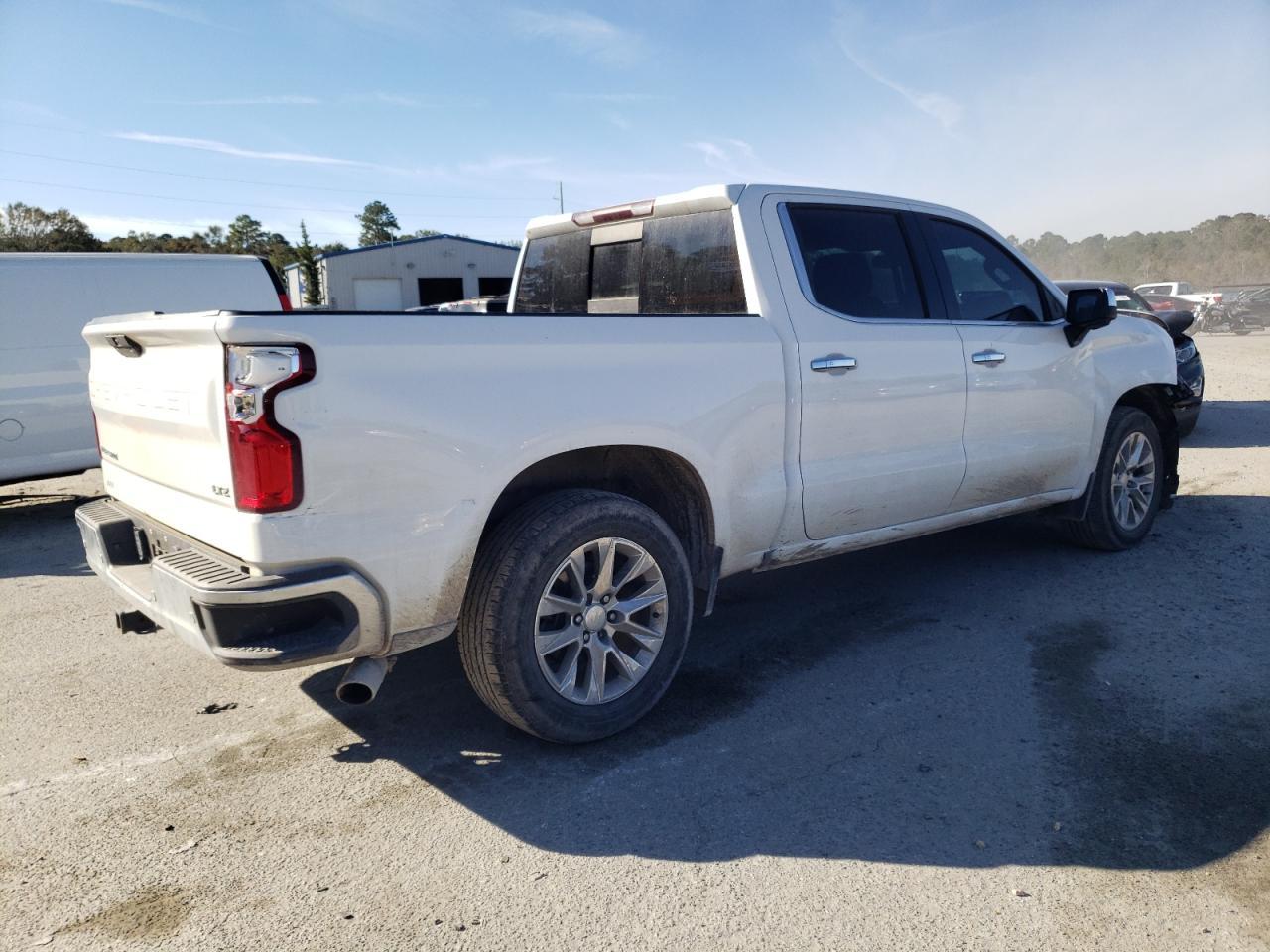 2019 CHEVROLET SILVERADO - Фото 3