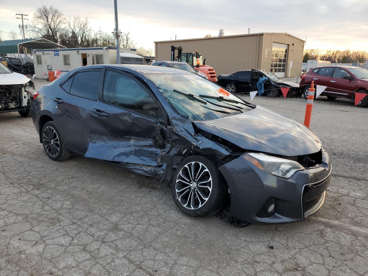 2016 TOYOTA COROLLA L - Image 4