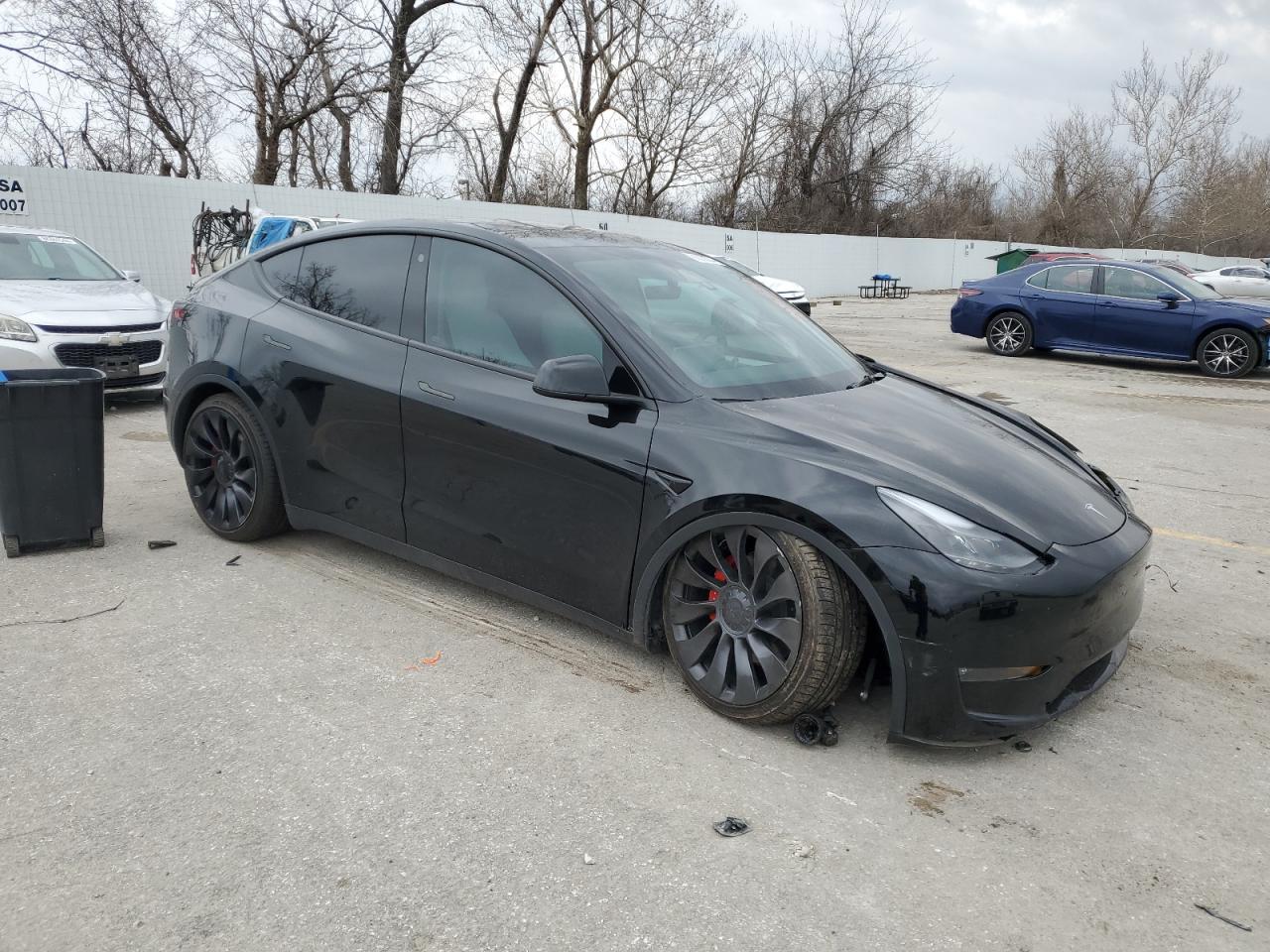 2023 TESLA MODEL Y - Фото 4