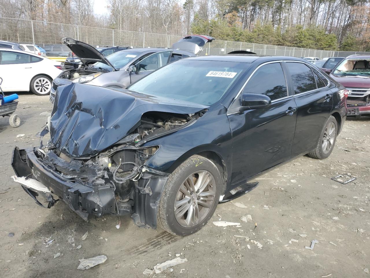 2015 TOYOTA CAMRY LE