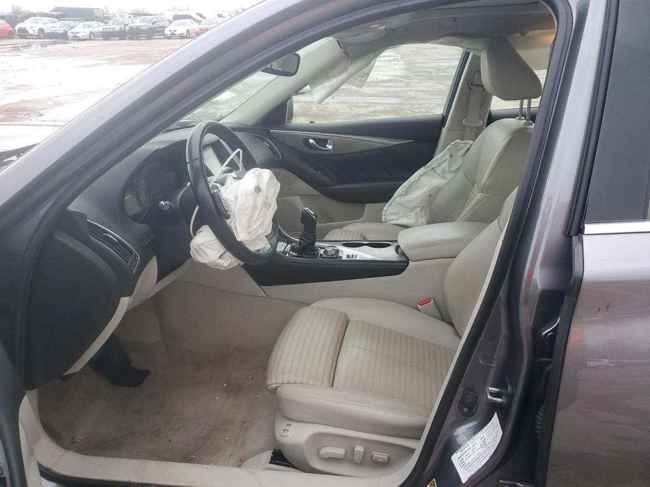 2018 INFINITI Q50 LUXE - Image 7
