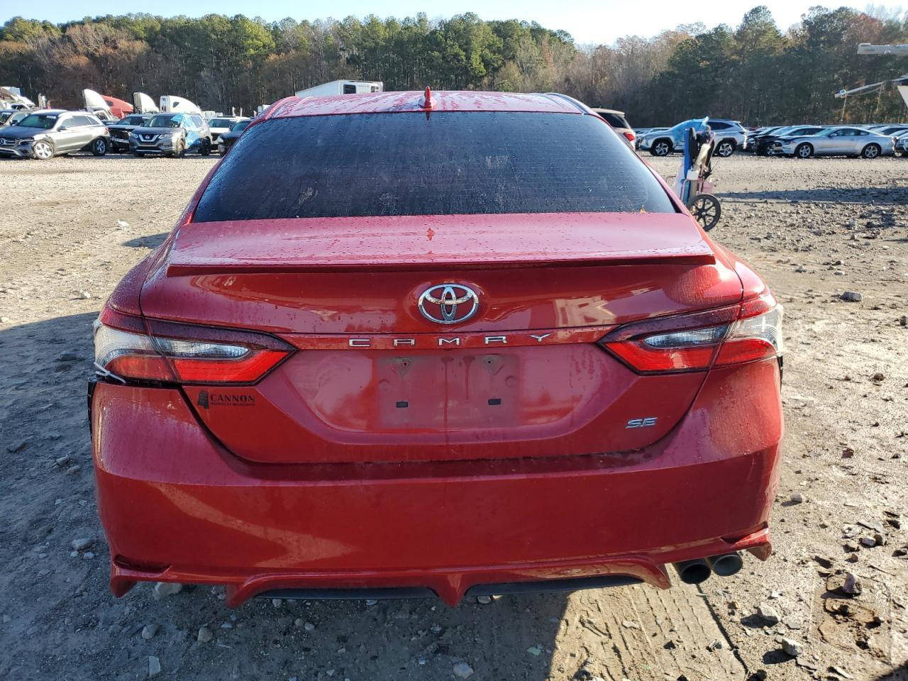 2021 TOYOTA CAMRY SE - Фото 6