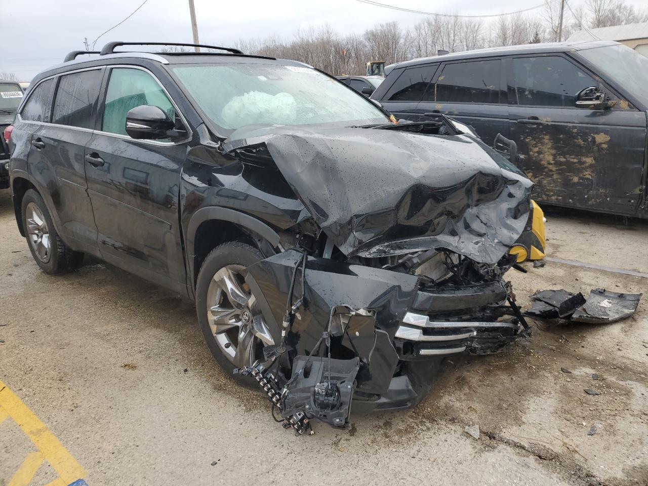 2019 TOYOTA HIGHLANDER - Image 4