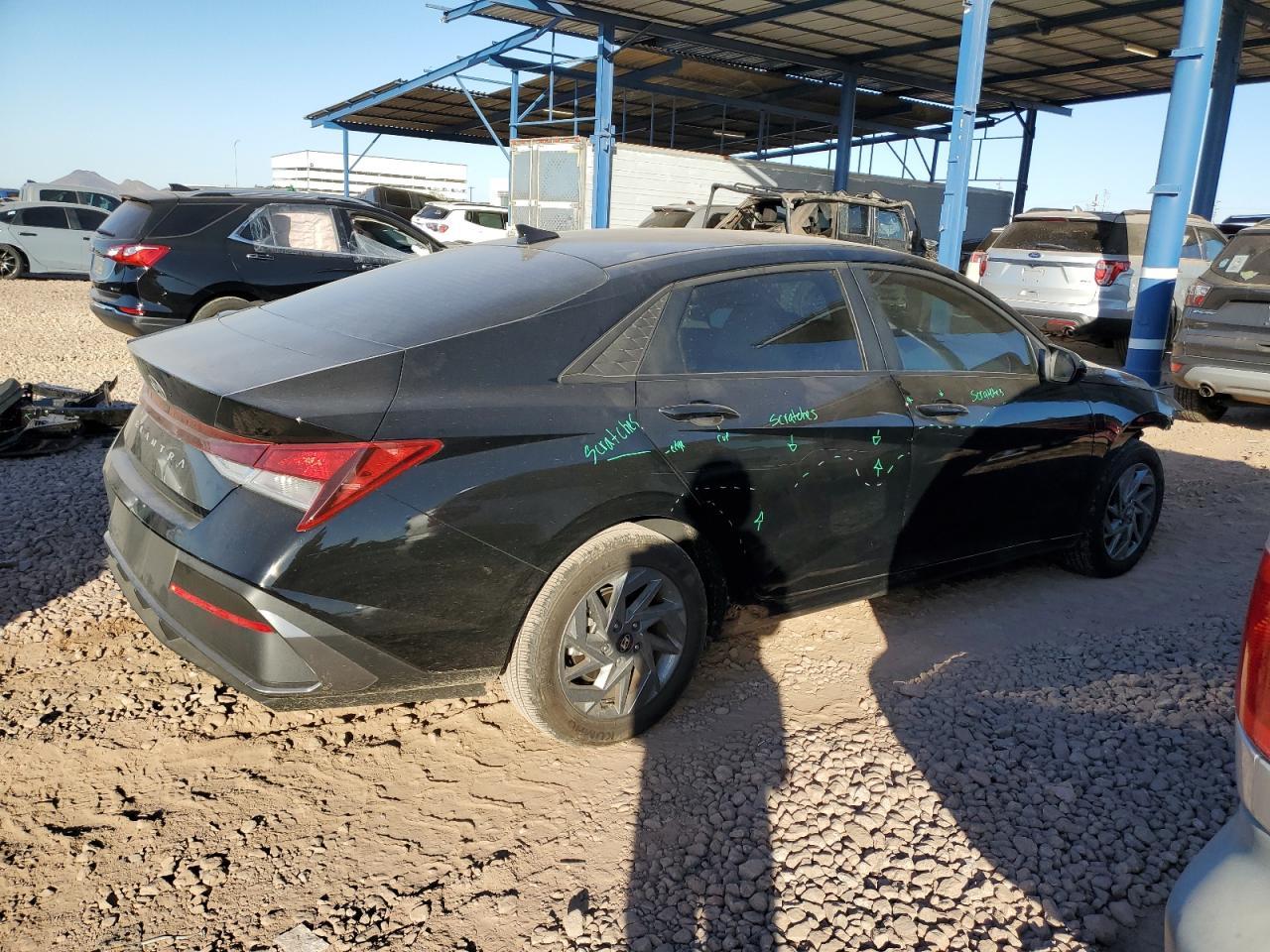 2024 HYUNDAI ELANTRA SE - Фото 3