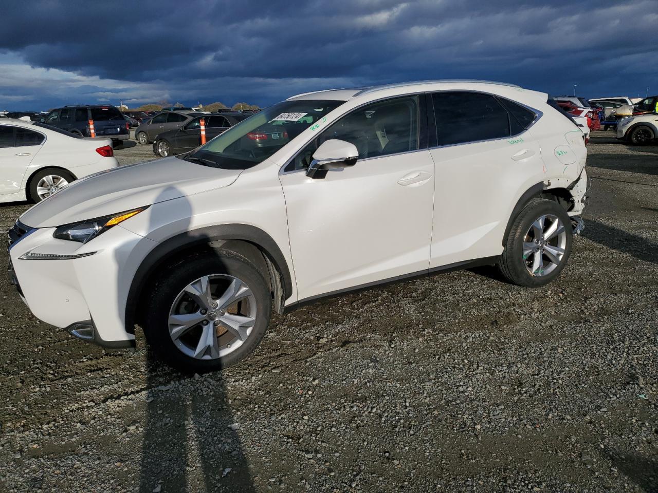 2017 LEXUS NX 200T BA