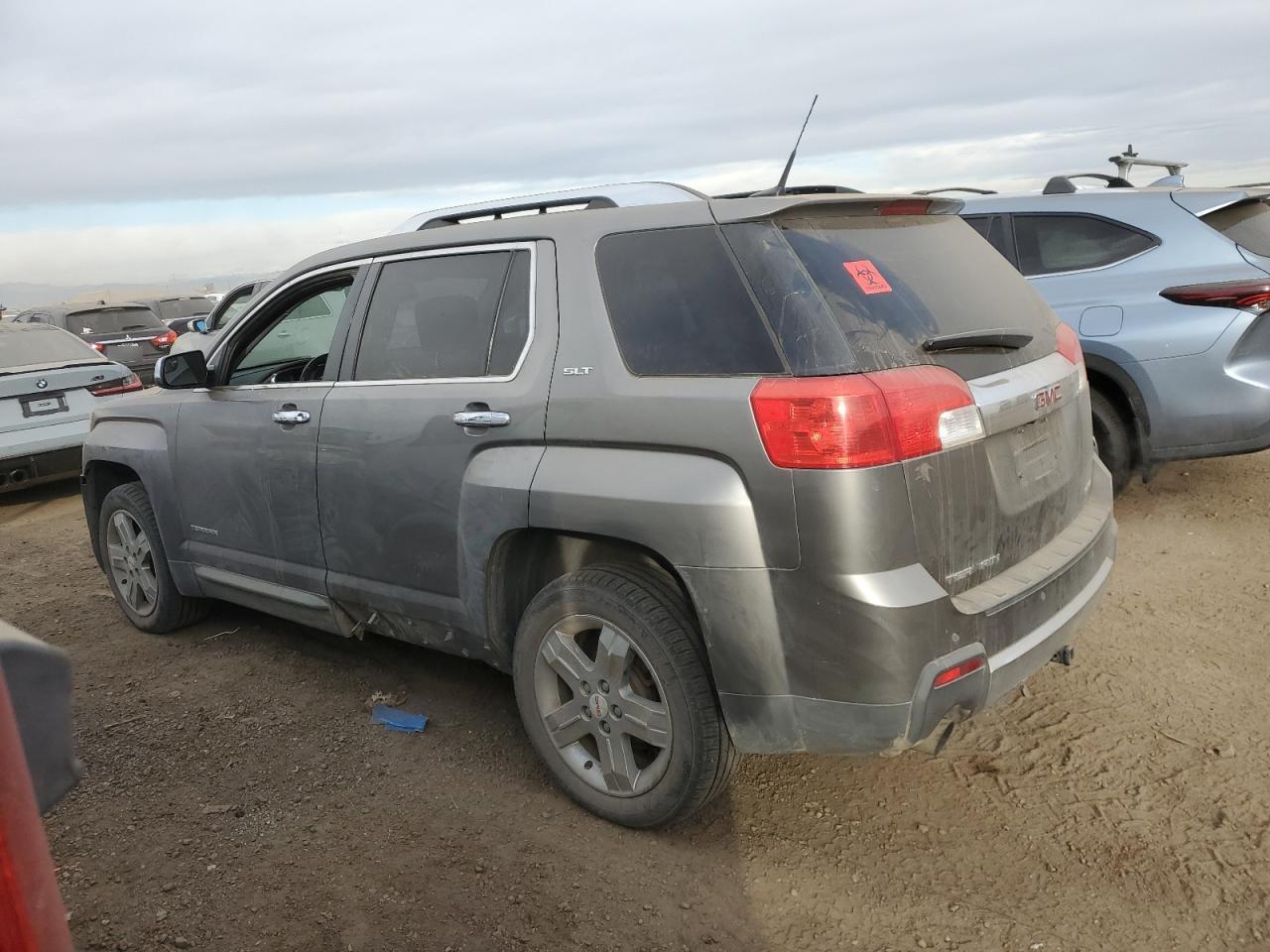 2012 GMC TERRAIN SL - Image 2