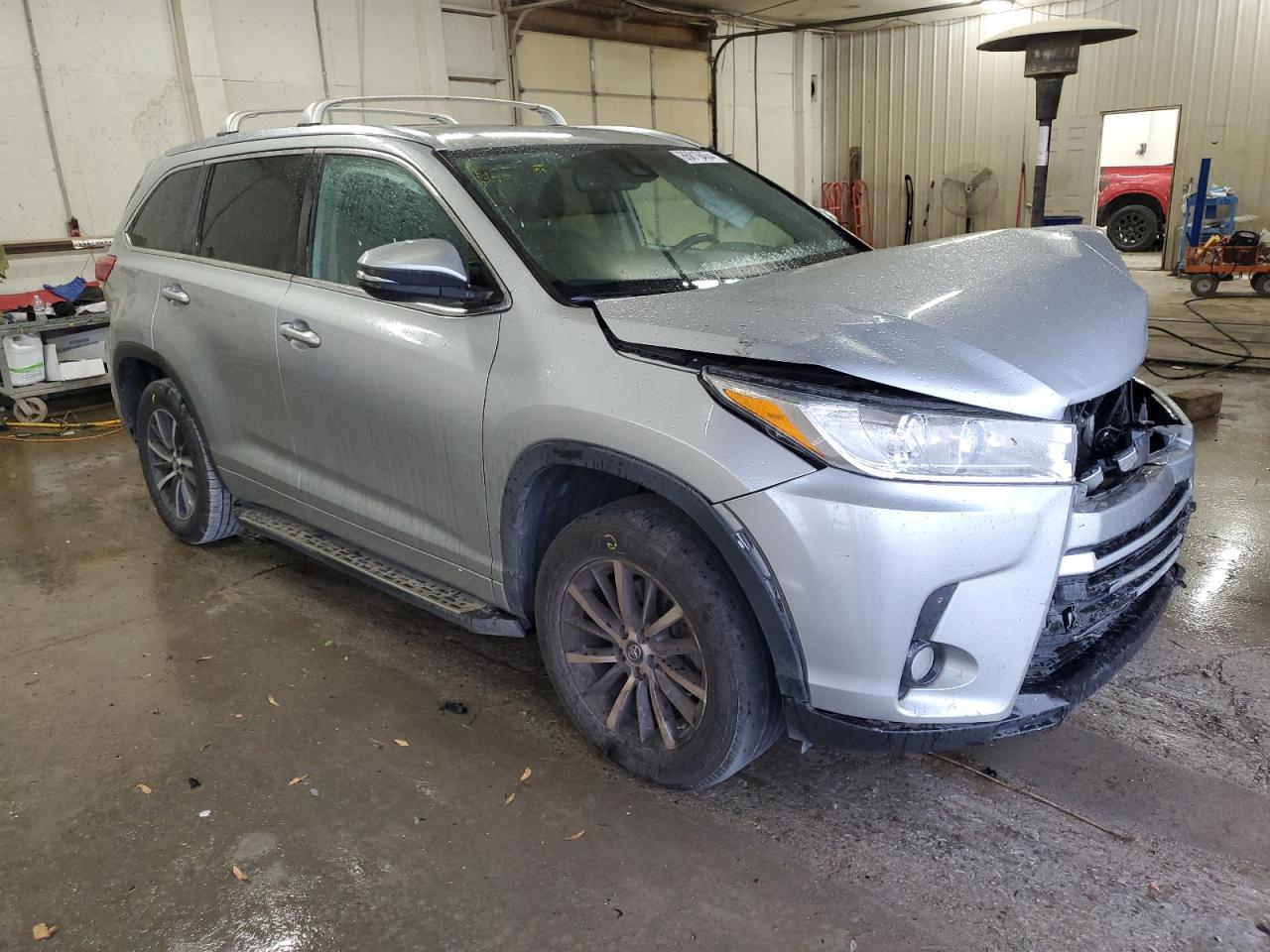 2018 TOYOTA HIGHLANDER - Image 4