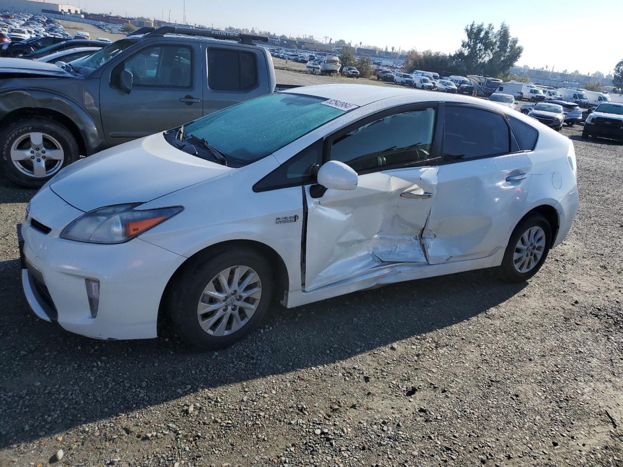 2013 TOYOTA PRIUS PLUG