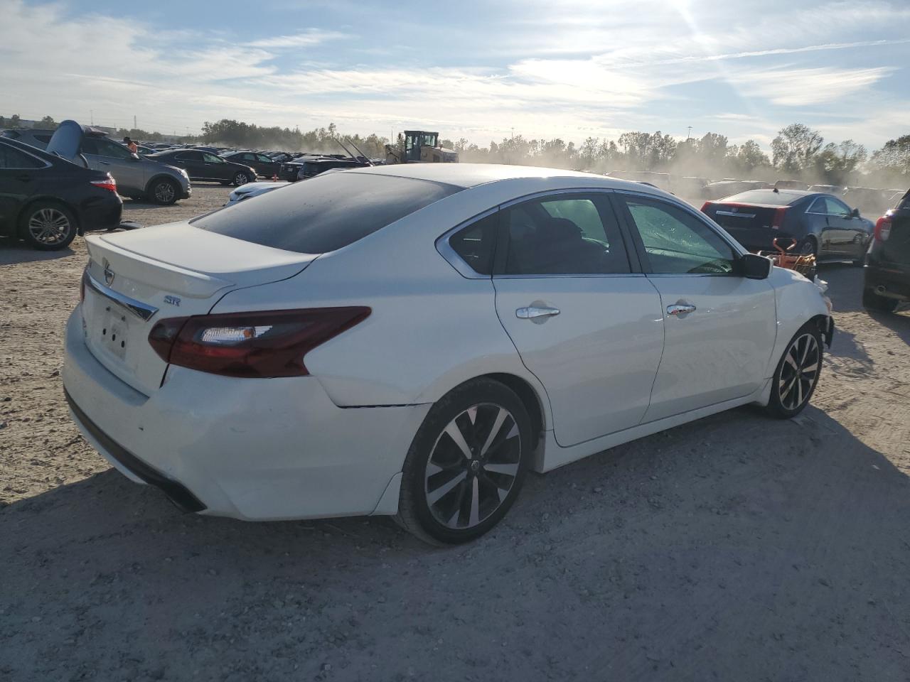 2018 NISSAN ALTIMA 2.5 - Фото 3