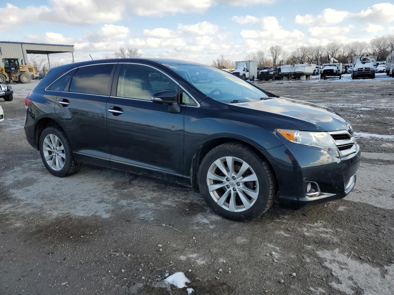 2013 TOYOTA VENZA LE - Фото 4