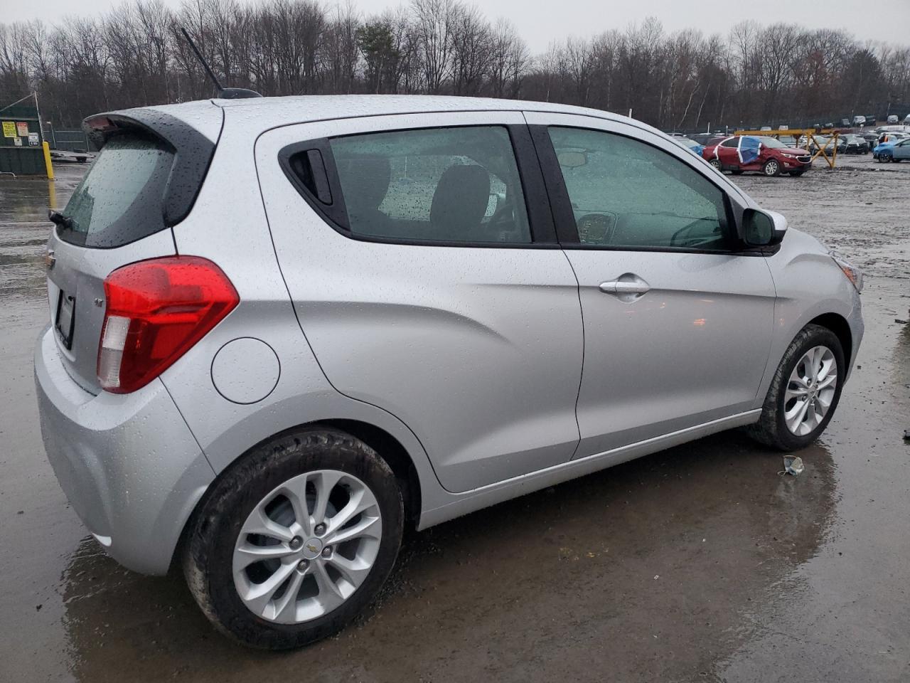 2021 CHEVROLET SPARK 1LT - Фото 3