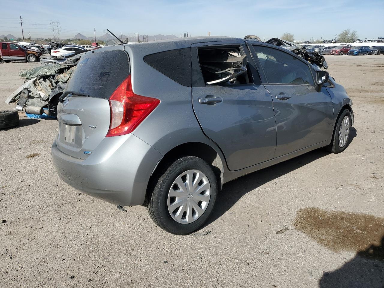 2015 NISSAN VERSA NOTE - Фото 3