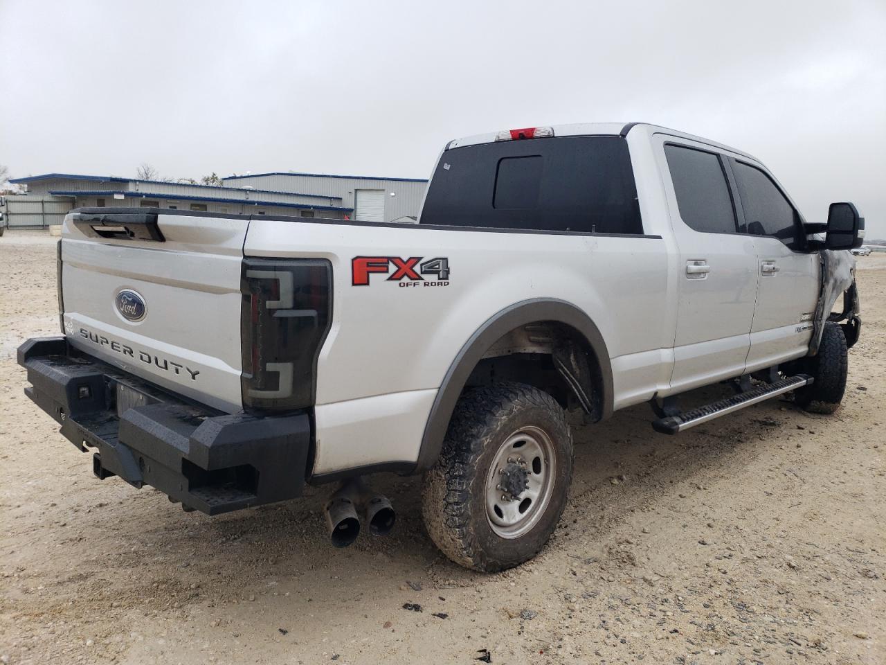 2017 FORD F250 SUPER - Image 3