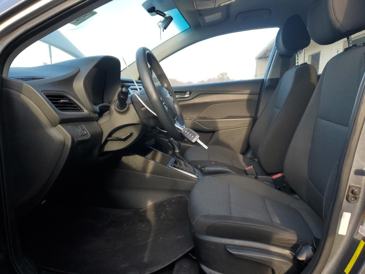2019 HYUNDAI ACCENT SE - Фото 7