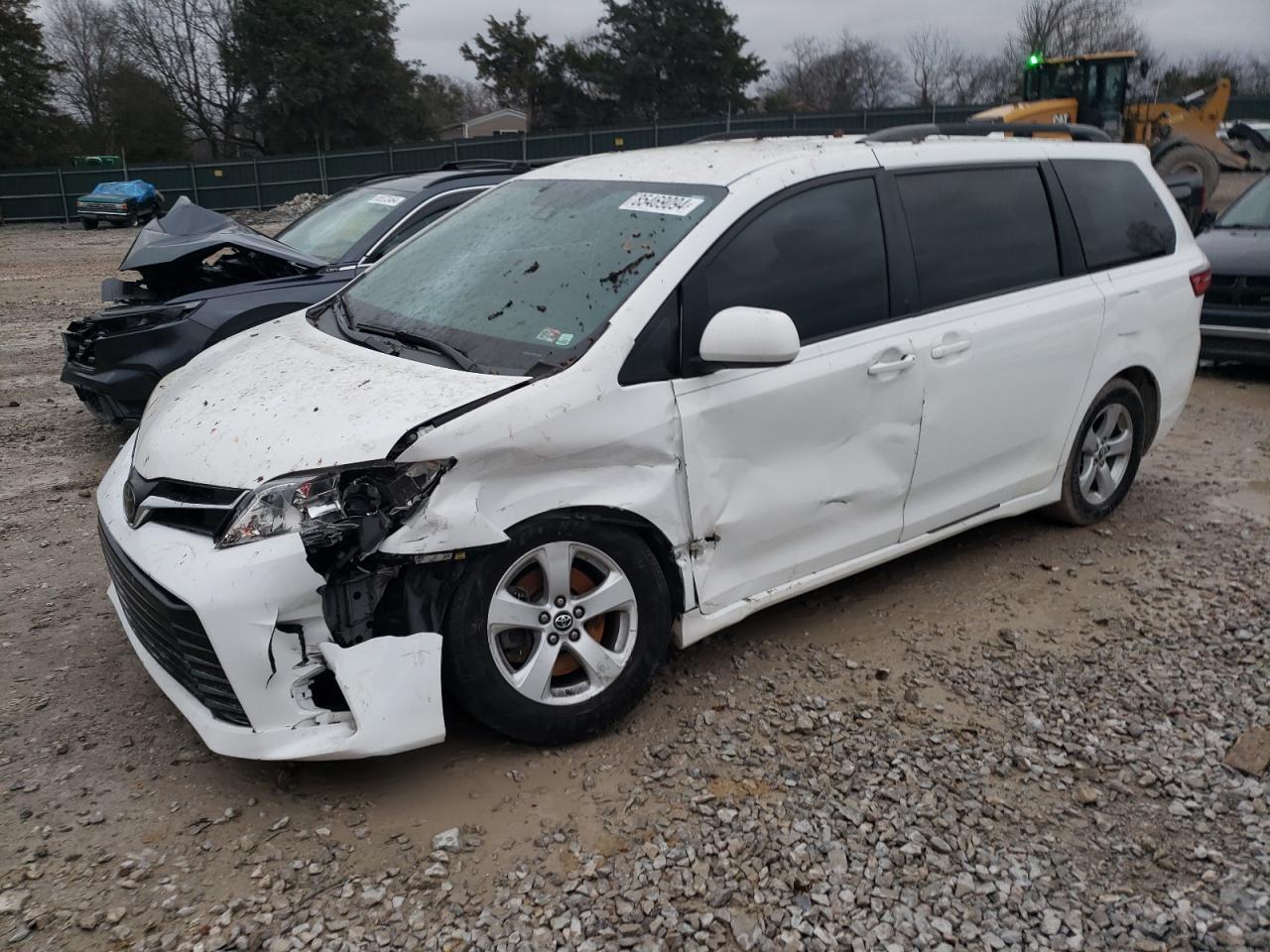 2020 TOYOTA SIENNA LE