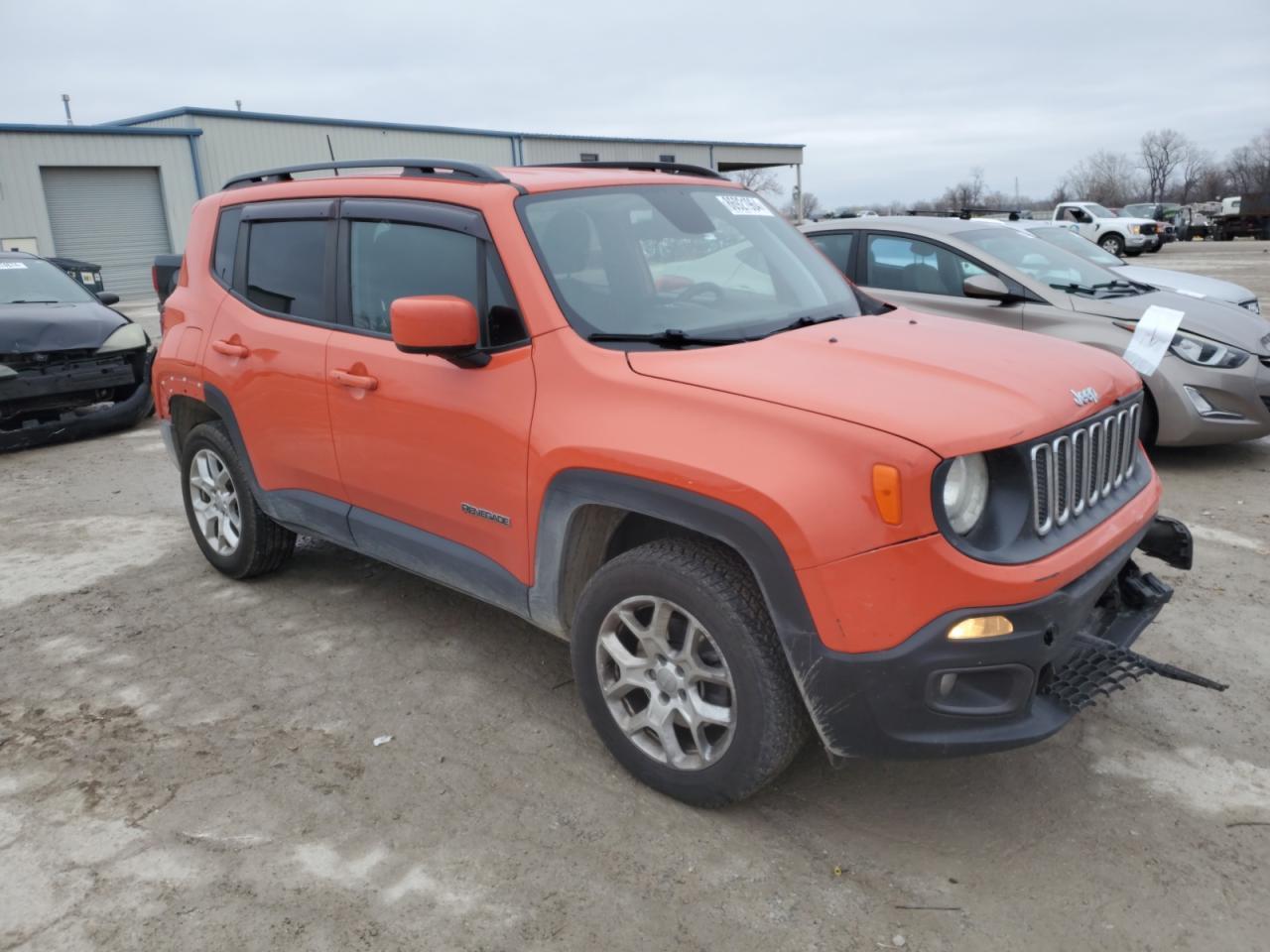 2018 JEEP RENEGADE L - Image 4