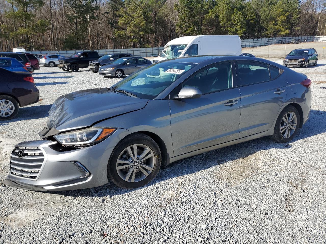 2018 HYUNDAI ELANTRA SE