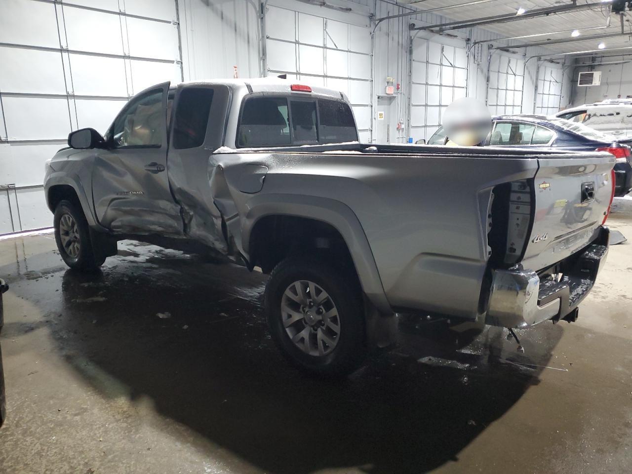 2017 TOYOTA TACOMA ACC - Фото 2