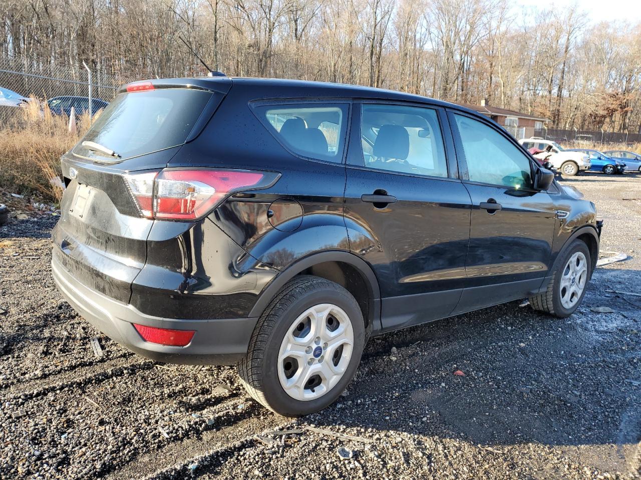 2017 FORD ESCAPE S - Image 3