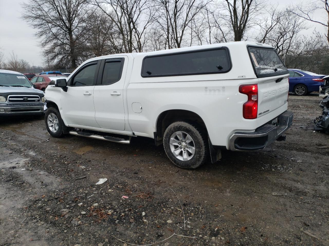 2021 CHEVROLET SILVERADO - Image 2