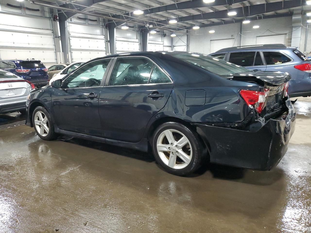 2013 TOYOTA CAMRY L - Фото 2