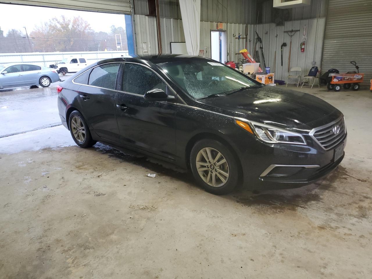 2017 HYUNDAI SONATA SE - Фото 4