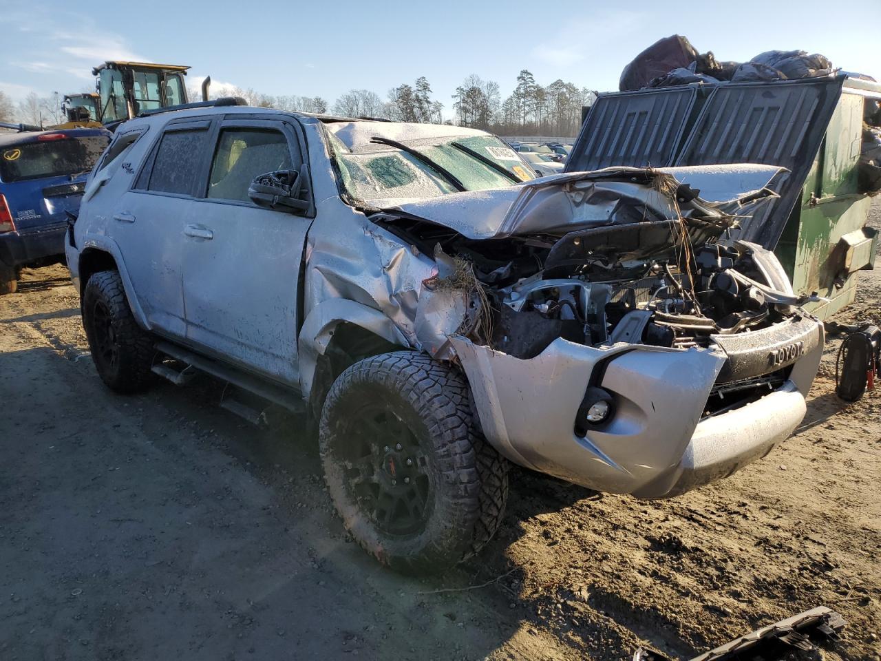 2024 TOYOTA 4RUNNER SR - Image 4