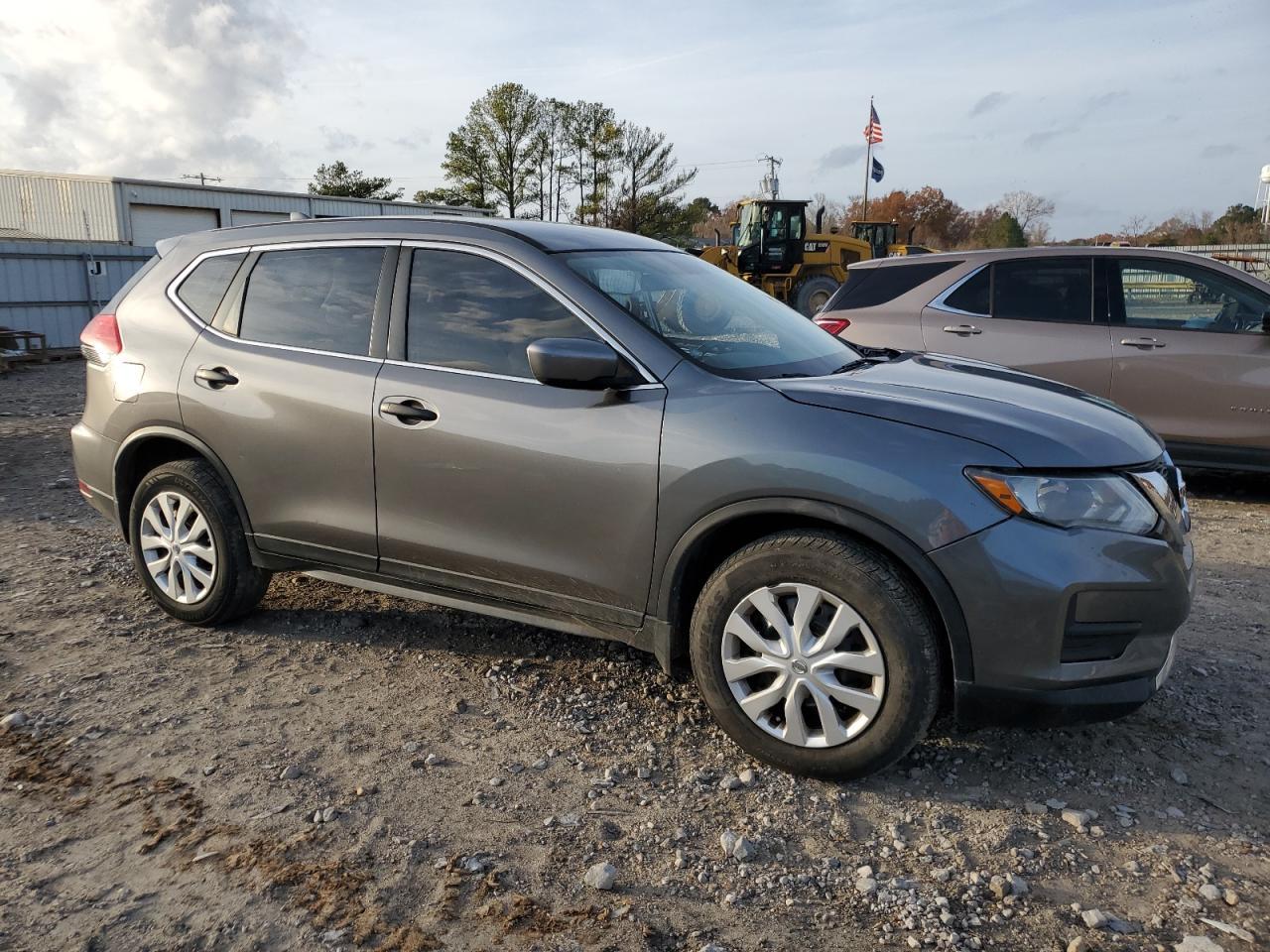 2017 NISSAN ROGUE S - Image 4