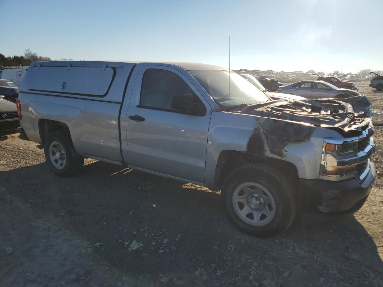 2017 CHEVROLET SILVERADO - Image 4