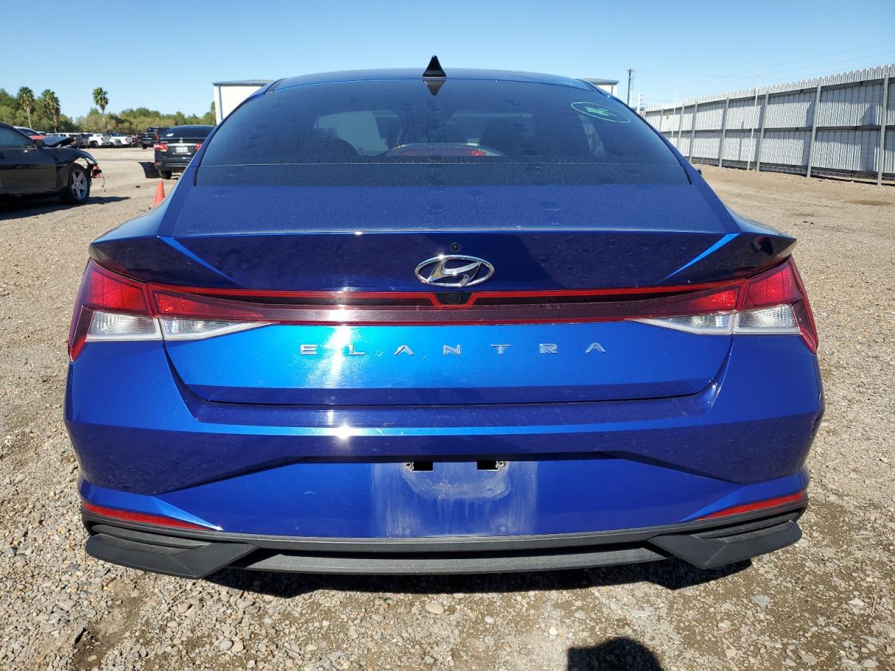 2023 HYUNDAI ELANTRA SE - Image 6