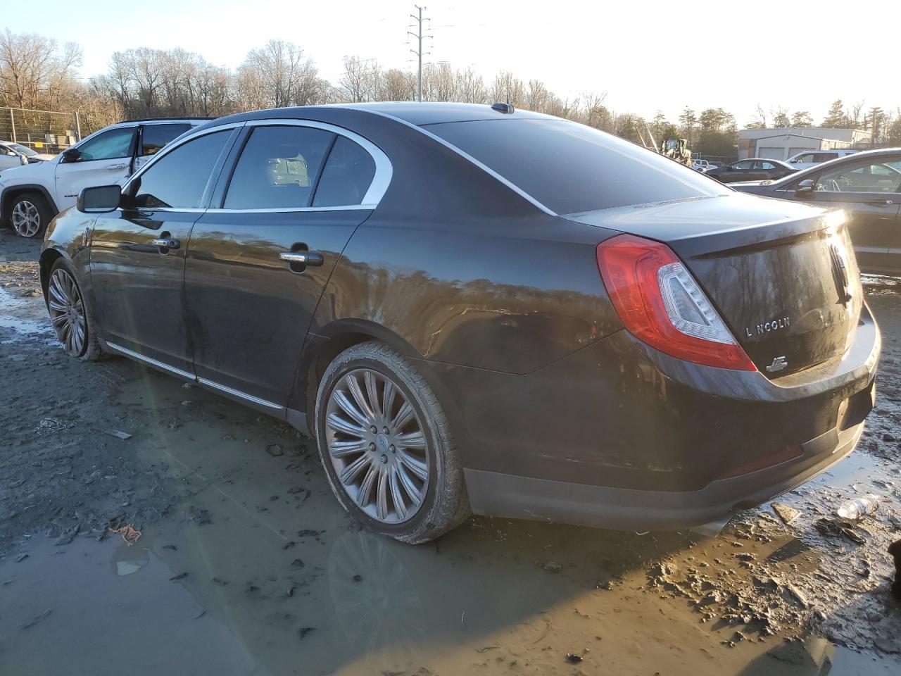 2013 LINCOLN MKS - Image 2