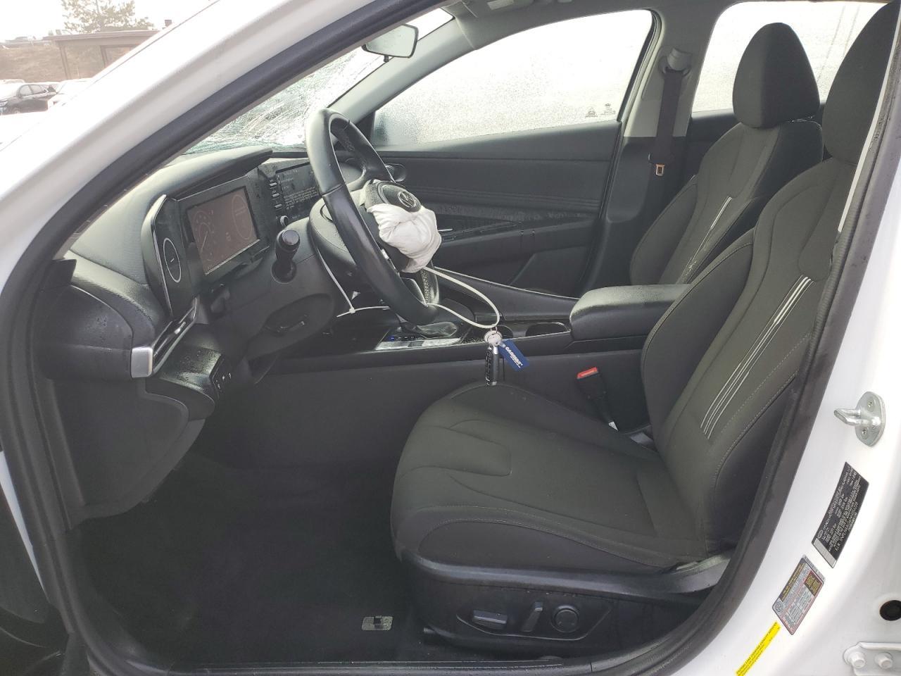 2022 HYUNDAI ELANTRA SE - Image 7