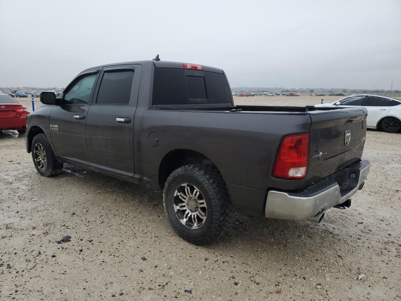 2015 RAM 1500 SLT - Image 2