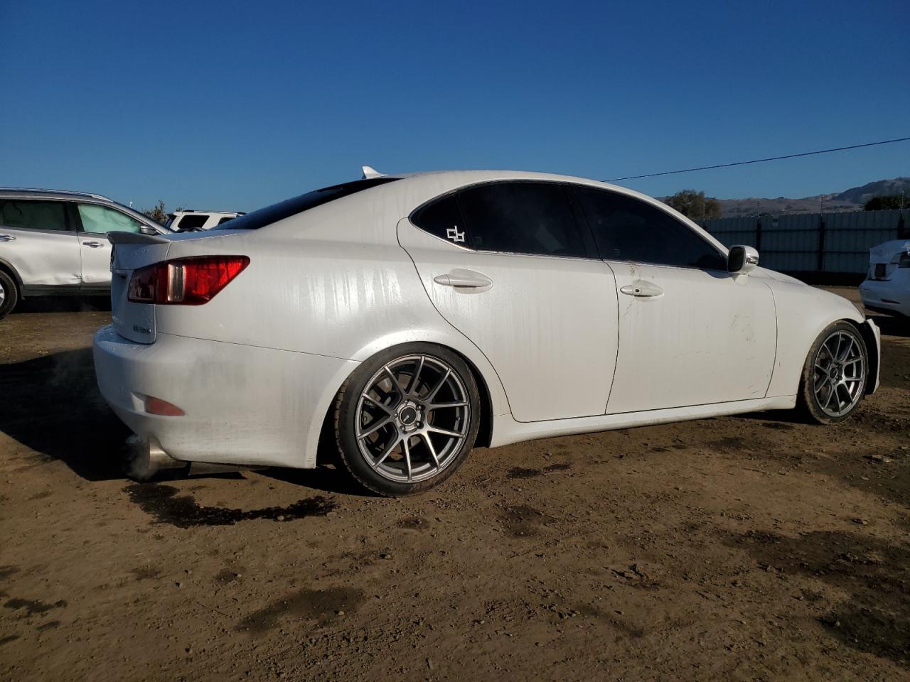 2011 LEXUS IS 350 - Фото 3
